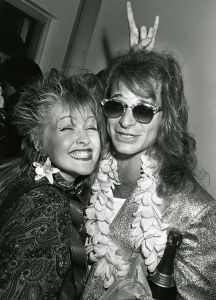 Cindy Lauper, David Lee Roth 1985 Hollywood.jpg